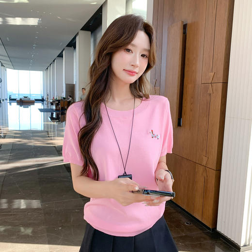 奢姿大码女装2025夏季减龄绣花图案时尚针织衫胖妹妹圆领百搭上衣9652690346 商品图4