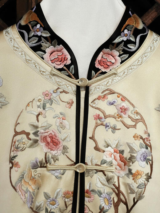 盛唐牡丹大师系列| 重工刺绣牡丹团花外套-象牙黄 商品图1