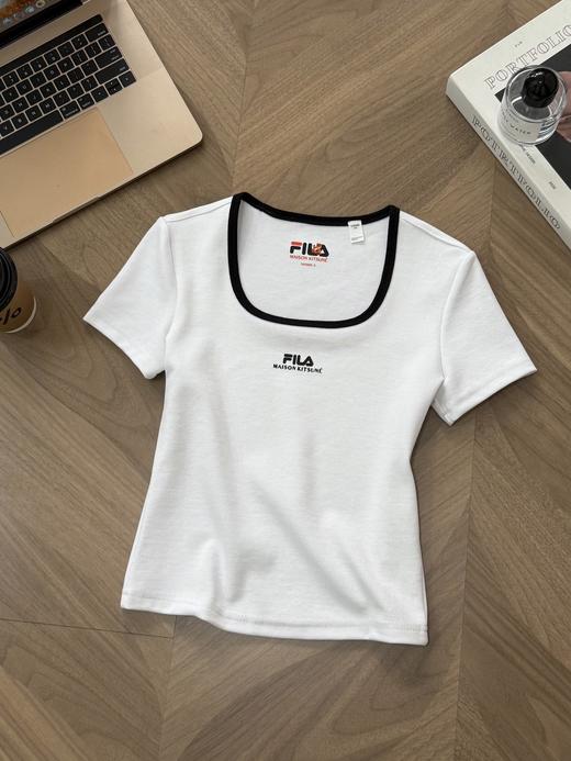 点此购买 斐乐夏季女士U领撞色修身短款上衣T恤 HGN 320108 商品图1