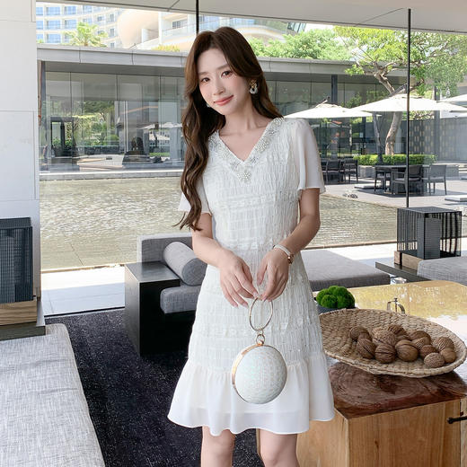【清仓超15天不保价】奢姿大码女装2025夏季时尚V领短袖连衣裙胖妹妹气质减龄雪纺裙子9952821963 商品图4