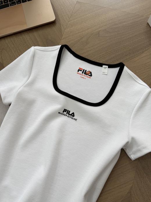 点此购买 斐乐夏季女士U领撞色修身短款上衣T恤 HGN 320108 商品图11