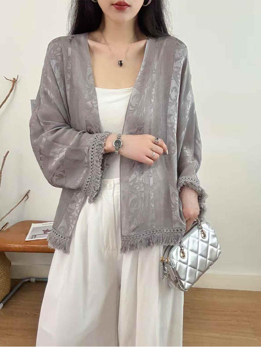 逸红颜明月优选「岚山」轻盈一夏，自在成诗 | 12姆米桑蚕丝提花开衫 夏日慵懒格调 商品图13