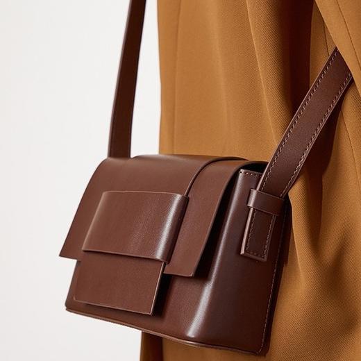 【预售3天】2025小众设计单肩斜挎包小方包女包D2088 商品图2