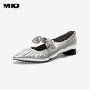MIO米奥蝴蝶结玛丽珍鞋浅色尖头粗跟捏褶浅口单鞋女M254440435 商品缩略图1