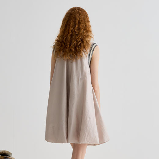 谜底连衣裙无袖女2025夏季新品复古风蓬蓬裙合身A型短裙252ML0566 商品图2