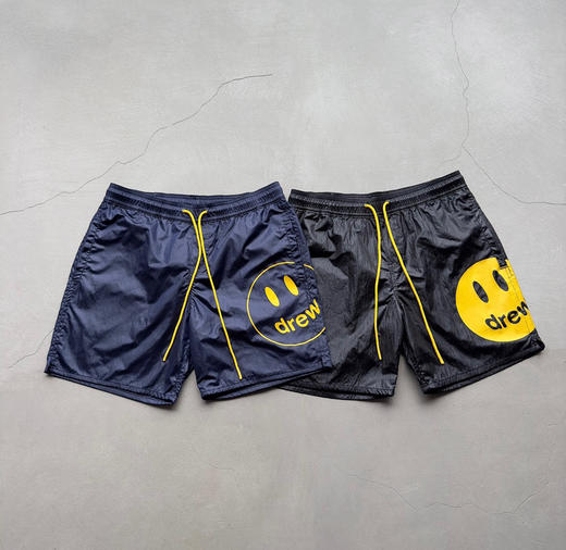点此购买 Drew夏季男女款笑脸高街抽绳梭织短裤 md 320153 商品图8