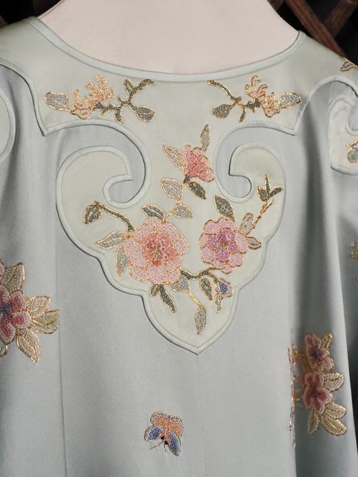 盛唐牡丹大师系列| 重工花舞蝶梦如意外套 商品图4