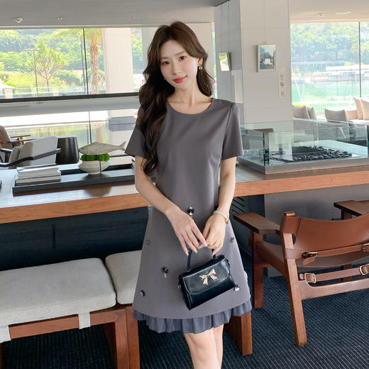 奢姿大码女装2025夏季花朵立体装饰设计连衣裙胖妹妹V领气质裙子9952869752【1】 商品图4