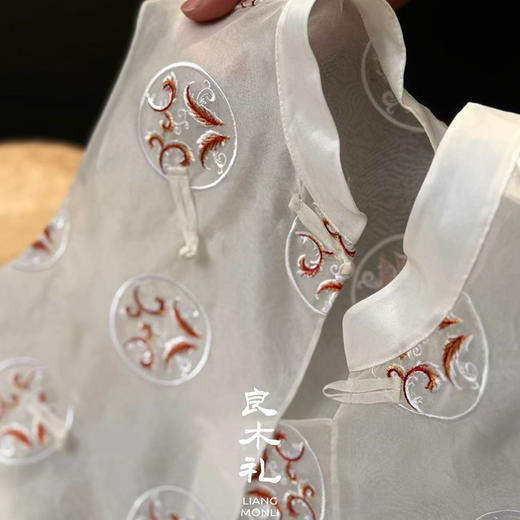 【预售7天】良木礼真丝香云纱马甲（250506） 商品图2