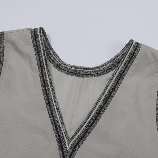 谜底连衣裙无袖女2025夏季新品复古风蓬蓬裙合身A型短裙252ML0566 商品图3