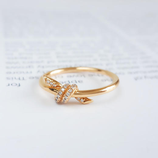 【95新】Tiffany & Co.蒂芙尼Knot系列18K玫瑰金镶钻Knot绳结戒指58号女士现售价：9000！190525NJS19 商品图3
