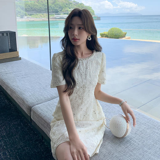 【清仓超15天不保价】奢姿大码女装2025夏季减龄钉珠时尚连衣裙胖妹妹明线设计圆领裙子9952853371【1】 商品图2