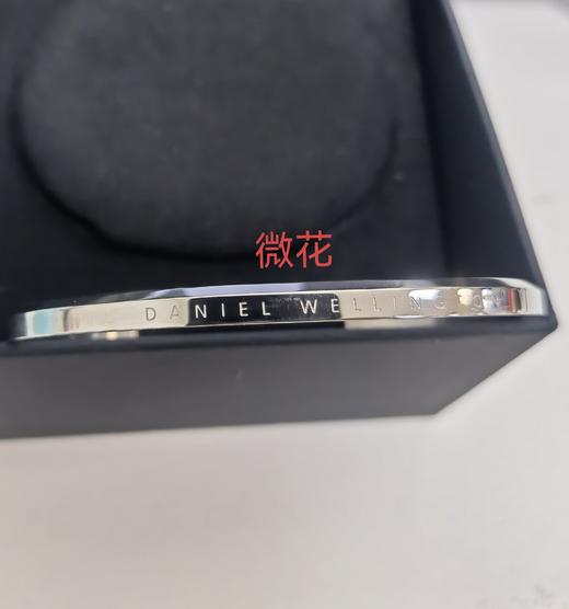 7350068244971丹尼尔惠灵顿DW专柜同款银色简约百搭开口大号手镯（微花） 商品图5