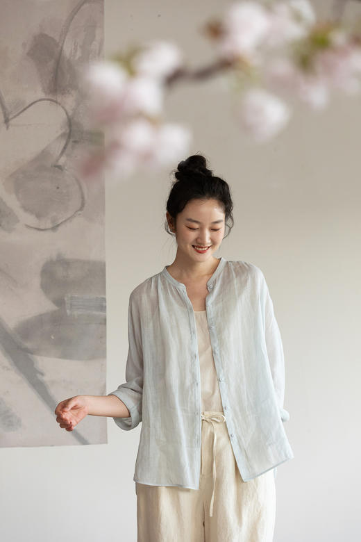 牧衣游原创 净色苎麻炒色衬衫轻薄透气简约文艺圆领防晒衫 吟野间 商品图5
