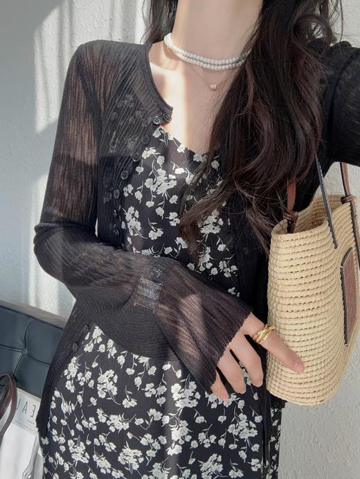 法式浪漫V领随身小碎花吊带雪纺裙显瘦连衣裙 商品图6