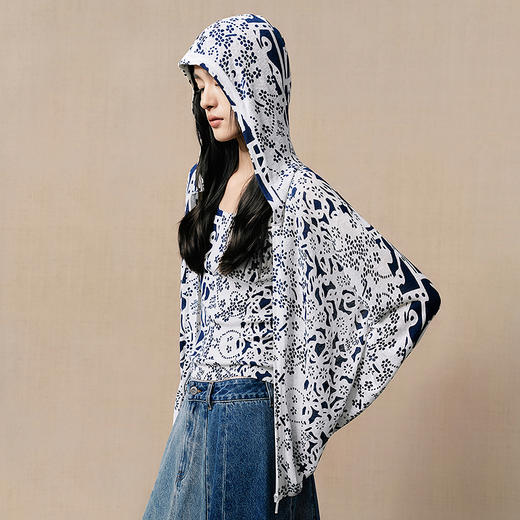 【林栖设计小店】【现货】桑蚕丝混纺毛织外套蓝印花纹复古百搭2025夏季新款卫衣女1952528 商品图0