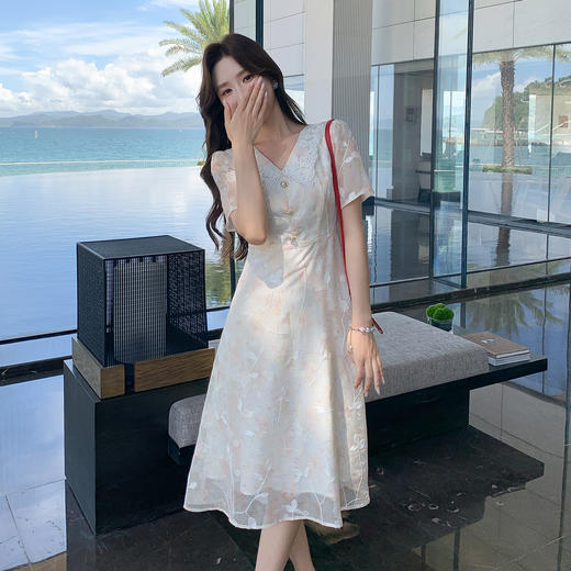 奢姿大码女装2025夏季减龄碎花连衣裙胖妹妹温柔风娃娃领时尚裙子9951853111 商品图4