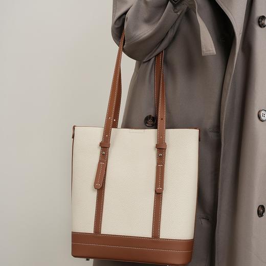 【预售3天】通勤水桶包2025新款百搭大容量女包高级感单肩包D2379 商品图3