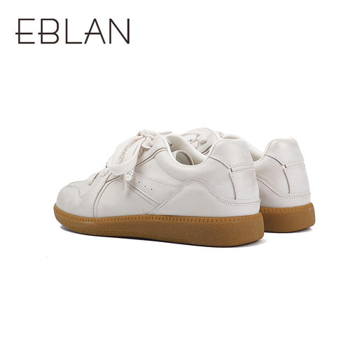 伊伴秋季低跟运动鞋橡胶大底防滑配饰装饰单鞋B25451502 商品图3