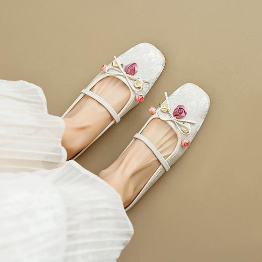 【预售5天】新中式新款春夏外穿温柔平底鞋方头玫瑰花半拖凉鞋女国风单鞋LGYZNX&383-13 商品图3