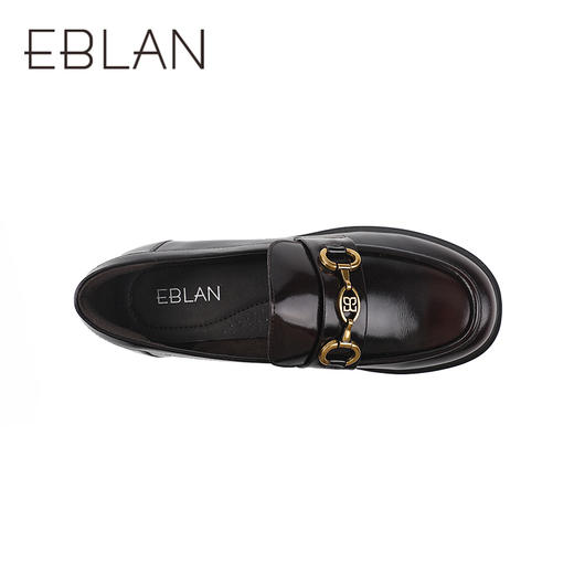 伊伴秋季经典马衔扣乐福鞋中跟质感牛皮鞋面单鞋B25463105 商品图2