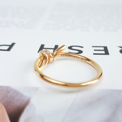 【95新】Tiffany & Co.蒂芙尼Knot系列18K玫瑰金镶钻Knot绳结戒指58号女士现售价：9000！190525NJS19 商品图5