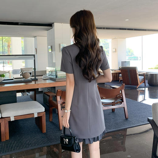 奢姿大码女装2025夏季花朵立体装饰设计连衣裙胖妹妹V领气质裙子9952869752【1】 商品图3