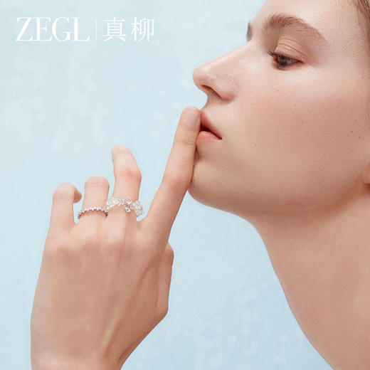 ZEGL设计师清梦系列天然白水晶蝴蝶戒指女小众设计轻奢叠戴食指戒 商品图4