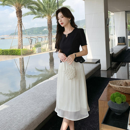 奢姿大码女装2025夏季减龄镂空设计连衣裙胖妹妹钉珠时尚拼接裙子9952835109 商品图1