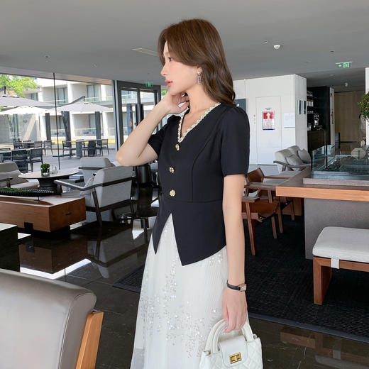 奢姿大码女装2025夏季假两件拼接时尚连衣裙胖妹妹气质V领裙子9952890452 商品图1