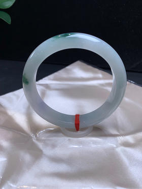 620090，60.8飘花手镯。飘清爽蓝花，秀气