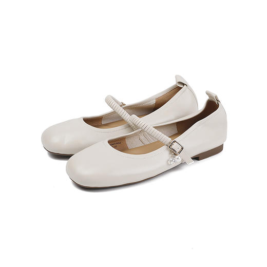 伊伴秋季气质通勤玛丽珍细腻羊皮鞋面单鞋B25460901 商品图5