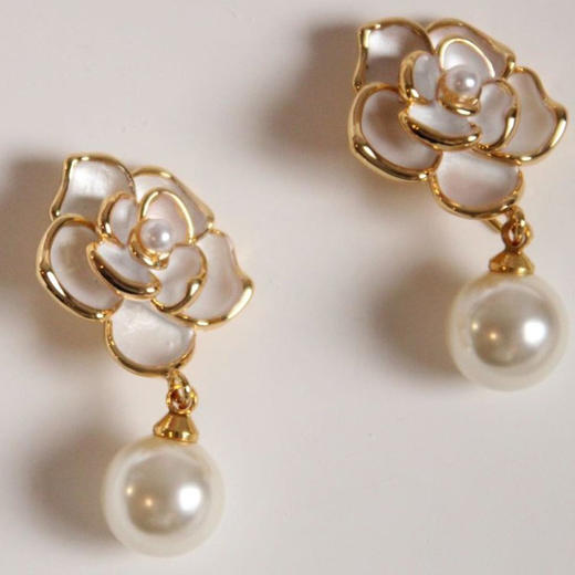 【下单小香手表赠山茶花耳钉】I DO山茶花项链/耳钉/初心系列·小香手表 时尚 优雅 气质 精美礼盒包装 商品图9