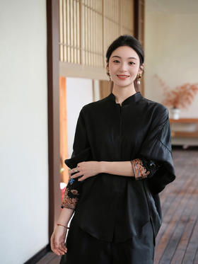 盛唐婧 |真丝新中式绣花衬衫