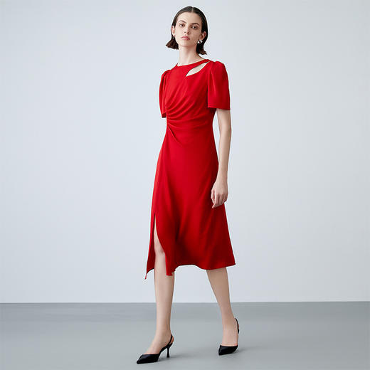 EITIE爱特爱夏季新款气质v领收腰a字显瘦礼服纯色连衣裙7877507 商品图2