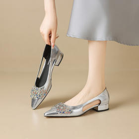 【预售5天】侧空水钻法式气质尖头单鞋女春夏新款浅口中跟鞋配裙子YS&0200