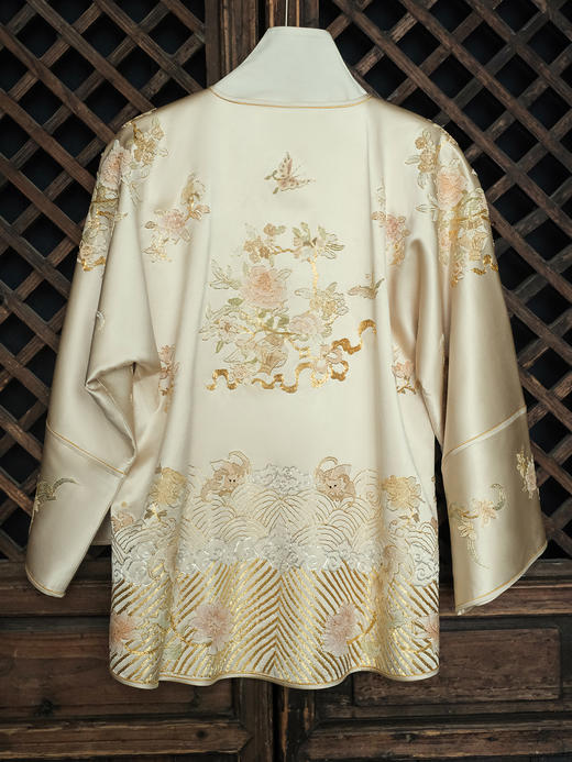 盛唐牡丹大师系列| 重工盘金江崖海水纹打籽绣外套-香槟色 商品图4