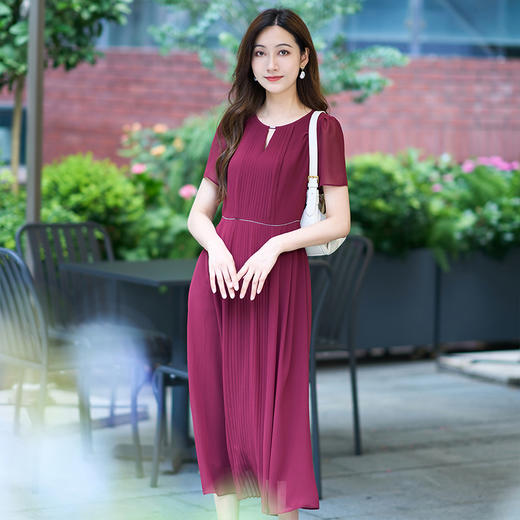 【飘逸薄纱显瘦连衣裙】EITIE爱特爱优雅法式压褶通勤2025夏新款B2507702 商品图3