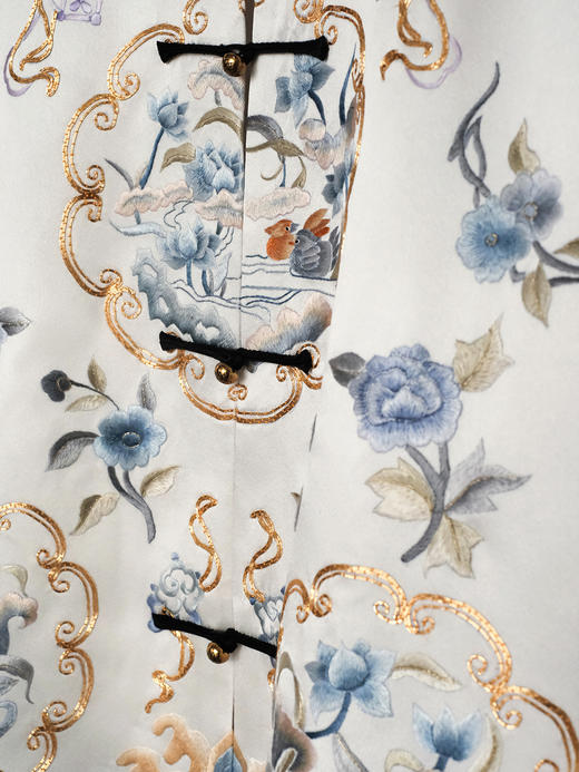 盛唐牡丹大师系列| 重工盘金团纹蔚鸳平针绣外套 商品图2