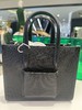 【4.3折】5楼法国鳄鱼LACOSTE女士手拎斜挎兼可包包 NF4535KL吊牌价2090折后价890 商品缩略图0