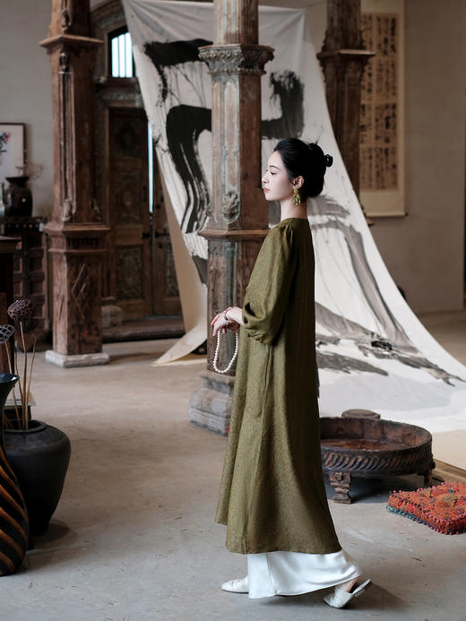 盛唐婧 |真丝提花罗团簇锦花宽松连衣裙 商品图3