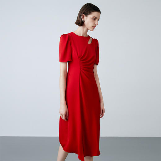 EITIE爱特爱夏季新款气质v领收腰a字显瘦礼服纯色连衣裙7877507 商品图6