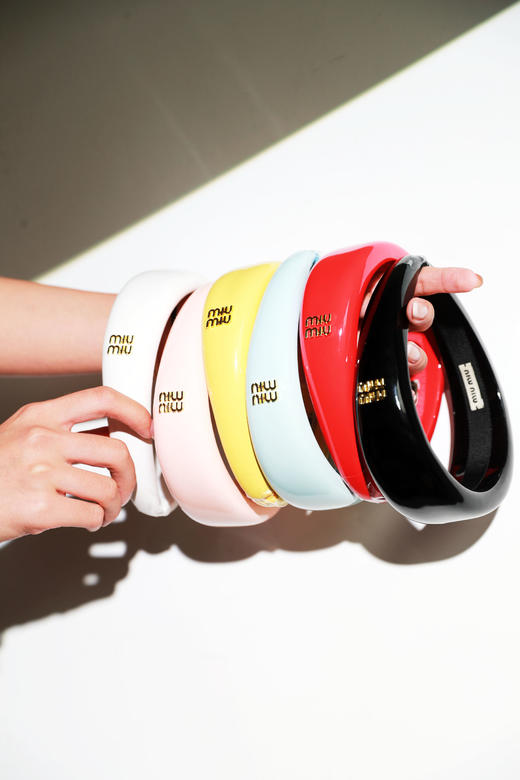 高颅顶发箍，千金既视感。显高显脸小の金属字母复古发箍C052988 商品图4