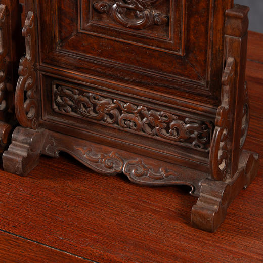 清	黄花梨镶瘿木雕龙纹插屏（一对） 商品图3