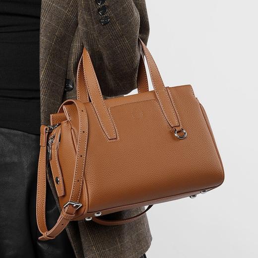 【预售3天】简约时尚单肩女包2025新款通勤斜挎手提包百搭质感包包D2861 商品图0