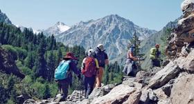 队员游记 | 孟克德，一条觐见雪山、陪伴河流的路 