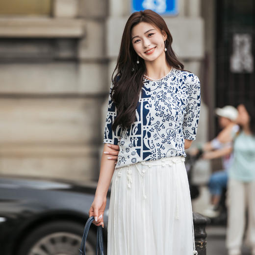 【林栖设计小店】【现货】桑蚕丝混纺毛织上衣蓝印花纹复古气质2025夏季新款上衣女1952527 商品图0