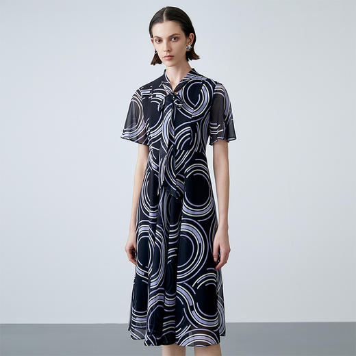 EITIE爱特爱夏季新款飘带V领收腰法式通勤显瘦印花连衣裙7807526 商品图2