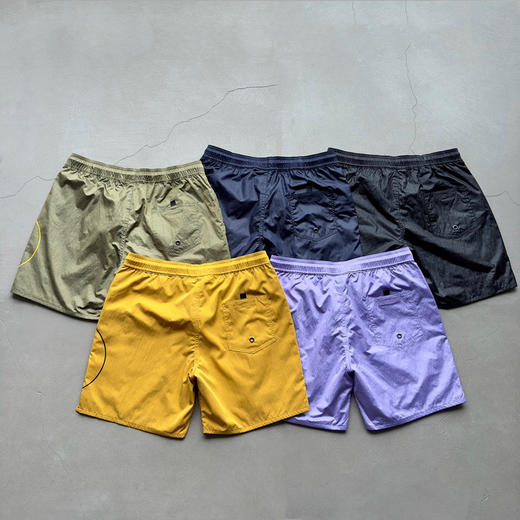 点此购买 Drew夏季男女款笑脸高街抽绳梭织短裤 md 320153 商品图1