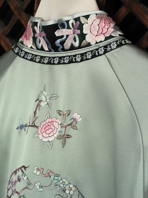 盛唐牡丹大师系列| 重工刺绣牡丹团花外套-绿色 商品图5